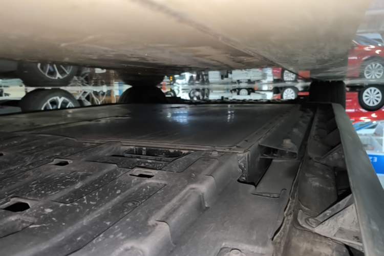 Used Deepal SL03 2022 515 Pure Electric Version Left Side Sill
