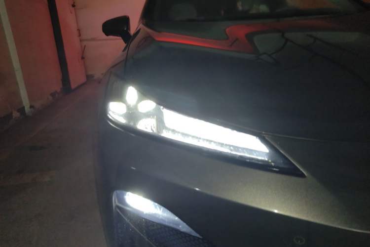 Used Deepal SL03 2022 1.5L 1200 Extended-Range Version Right Front Headlight