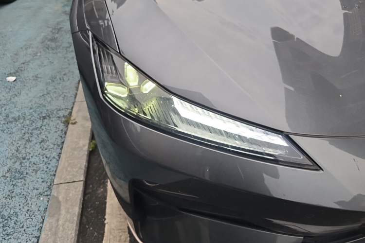 Used Deepal SL03 2022 1.5L 1200 Extended-Range Version Right Front Headlight