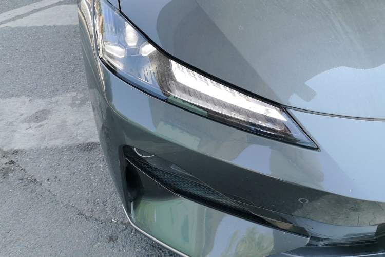 Used Deepal SL03 2022 515 Pure Electric Version Right Front Headlight