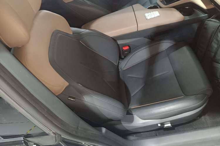 Used Deepal SL03 2022 1.5L 1200 Extended-Range Version Right Front Seat