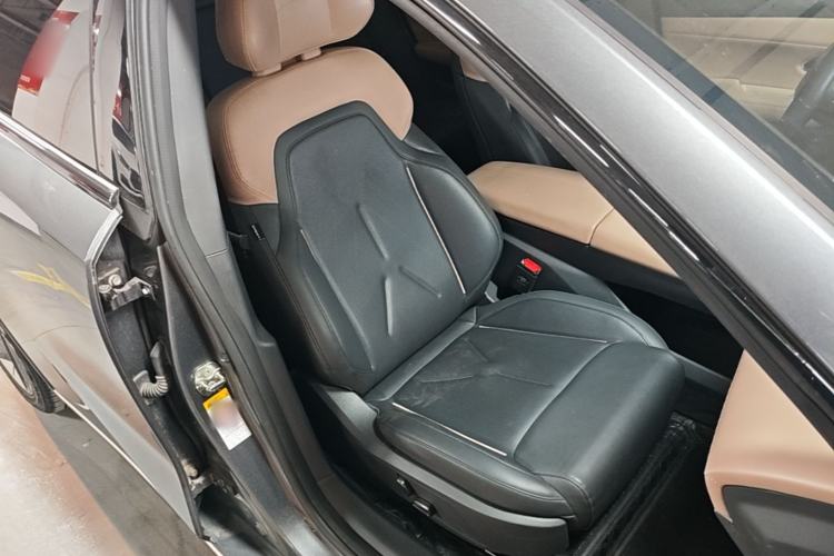 Used Deepal SL03 2022 1.5L 1200 Extended-Range Version Right Front Seat