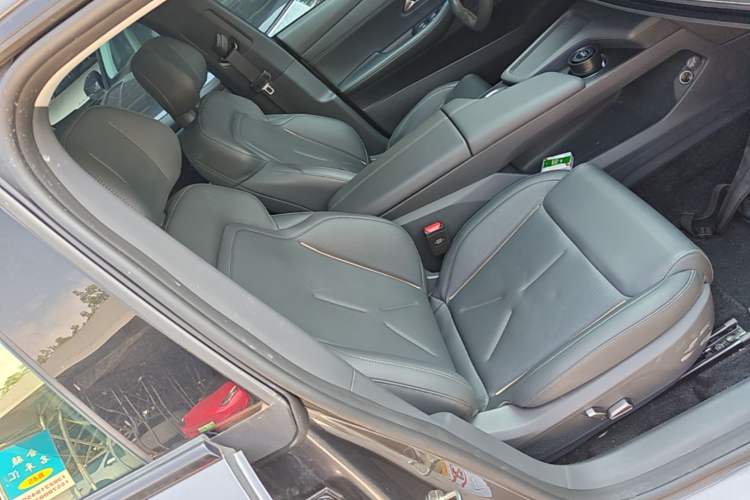 Used Deepal SL03 2022 1.5L 1200 Extended-Range Version Right Front Seat