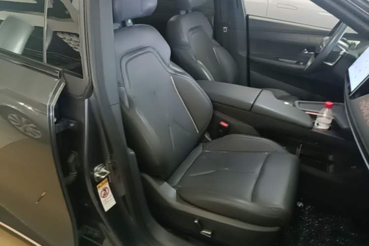 Used Deepal SL03 2022 1.5L 1200 Extended-Range Version Right Front Seat