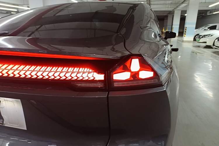 Used Deepal SL03 2022 515 Pure Electric Version Right Rear Taillight