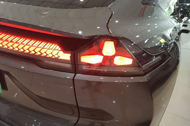 Used Deepal SL03 2022 515 Pure Electric Version Right Rear Taillight