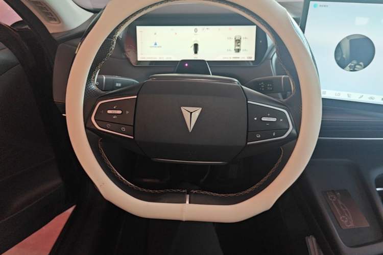 Used Deepal SL03 2022 515 Pure Electric Version Steering Wheel