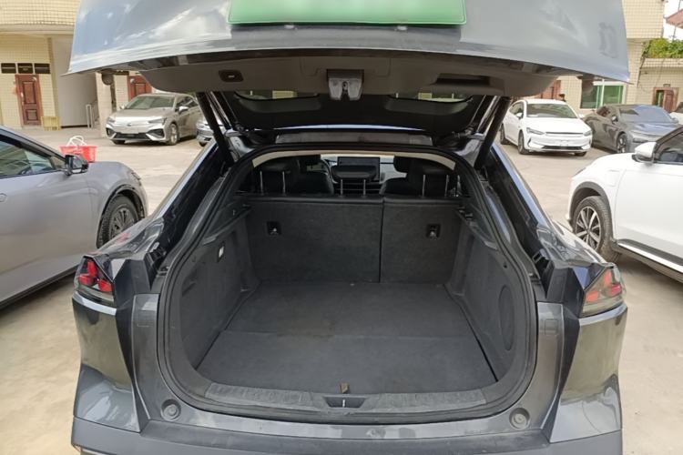 Used Deepal SL03 2022 515 Pure Electric Version Trunk
