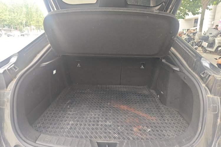 Used Deepal SL03 2022 1.5L 1200 Extended-Range Version Trunk