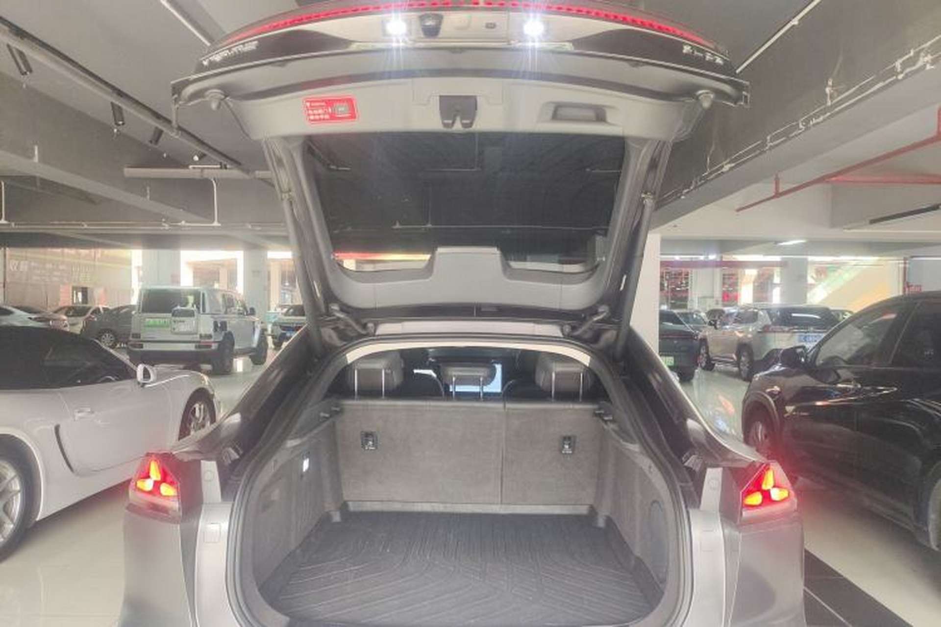 Used Deepal SL03 2022 515 Pure Electric Version Trunk