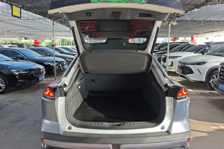Used Deepal SL03 2022 515 Pure Electric Version Trunk