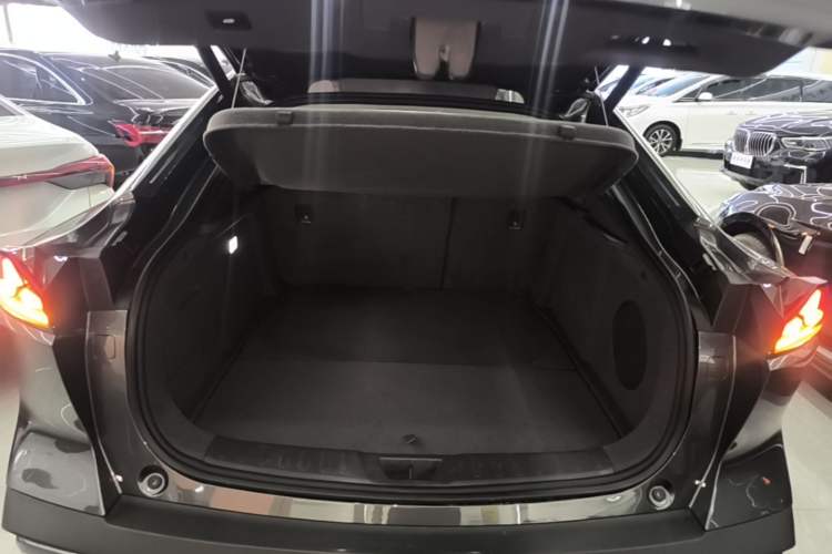 Used Deepal SL03 2022 1.5L 1200 Extended-Range Version Trunk