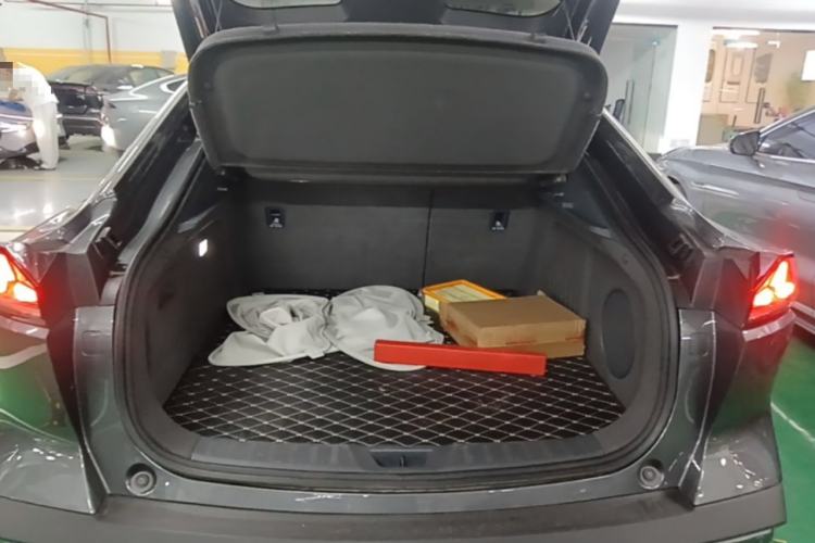 Used Deepal SL03 2022 1.5L 1200 Extended-Range Version Trunk