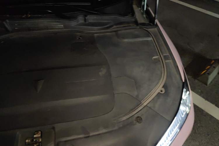 Used Deepal SL03 2022 1.5L 1200 Extended-Range Version Engine Bay Left