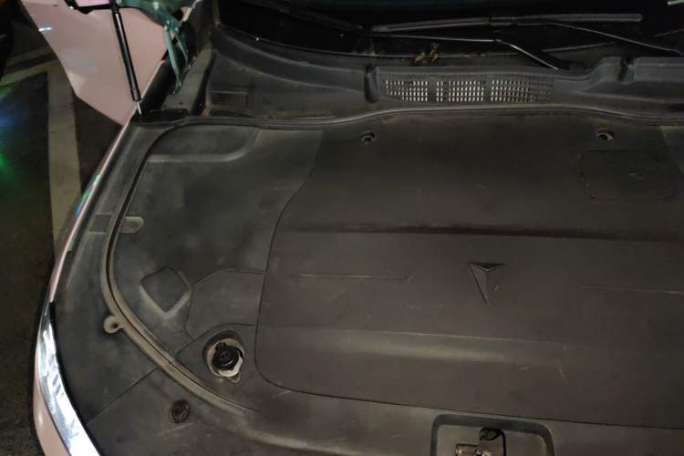 Used Deepal SL03 2022 1.5L 1200 Extended-Range Version Engine Bay Right