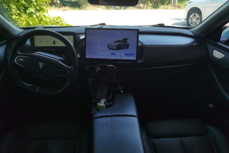Used Deepal SL03 2022 1.5L 1200 Extended-Range Version Center Console