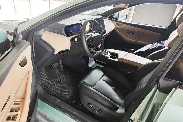 Used Deepal SL03 2022 1.5L 1200 Extended-Range Version Driver Seat