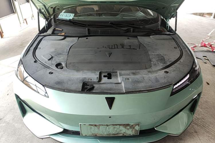 Used Deepal SL03 2022 1.5L 1200 Extended-Range Version Engine Bay