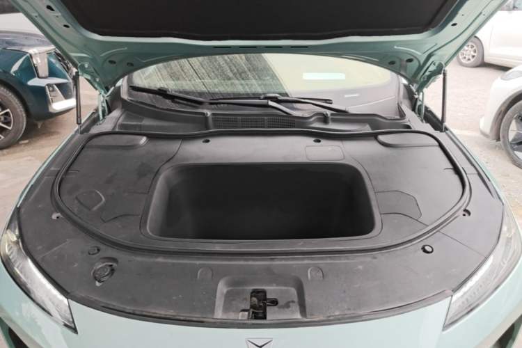 Used Deepal SL03 2022 515 Pure Electric Version Engine Bay