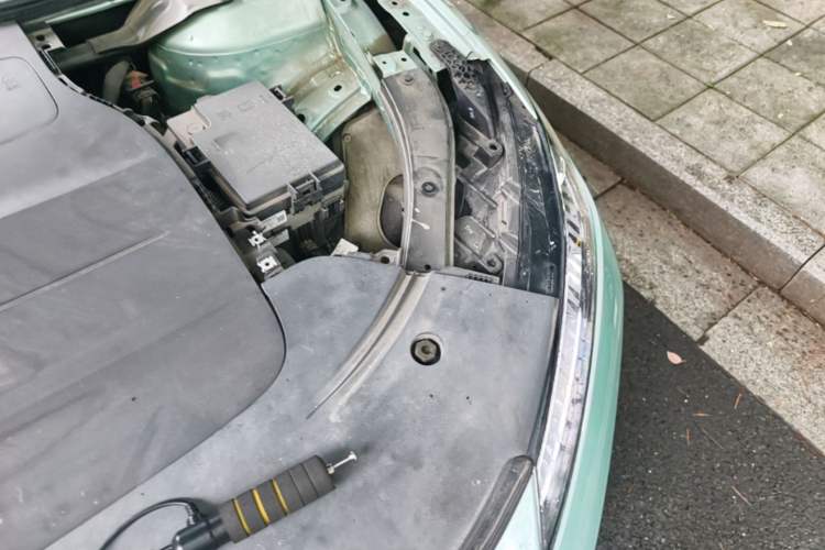 Used Deepal SL03 2022 1.5L 1200 Extended-Range Version Engine Bay Left
