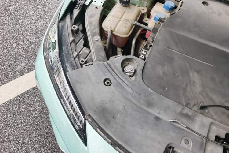 Used Deepal SL03 2022 1.5L 1200 Extended-Range Version Engine Bay Right