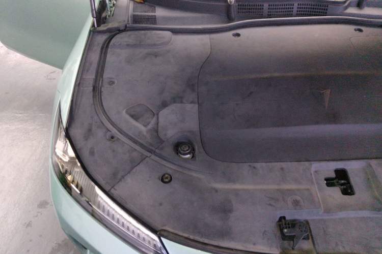 Used Deepal SL03 2022 1.5L 1200 Extended-Range Version Engine Bay Right