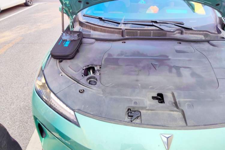 Used Deepal SL03 2022 1.5L 1200 Extended-Range Version Engine Bay Right