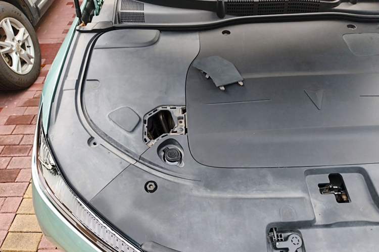 Used Deepal SL03 2022 1.5L 1200 Extended-Range Version Engine Bay Right