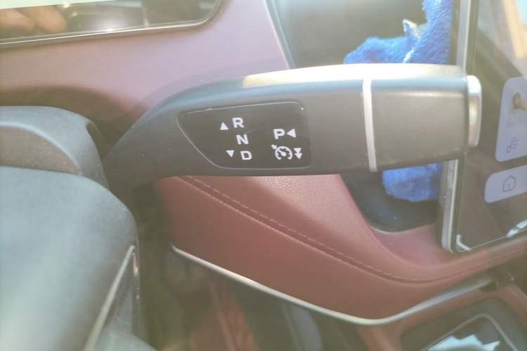 Used Deepal SL03 2022 1.5L 1200 Extended-Range Version Gear Lever