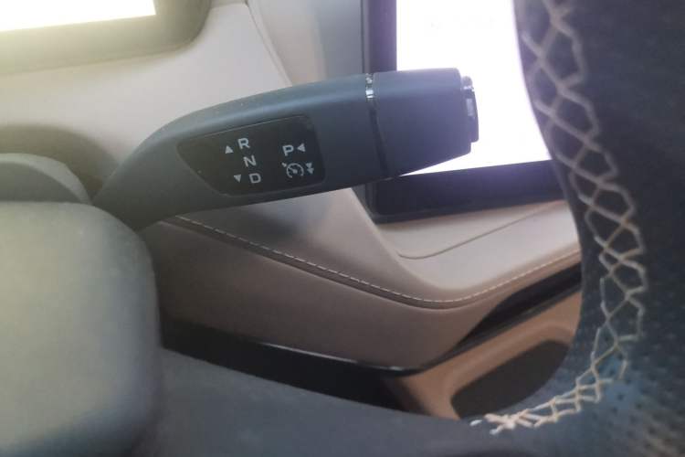 Used Deepal SL03 2022 1.5L 1200 Extended-Range Version Gear Lever