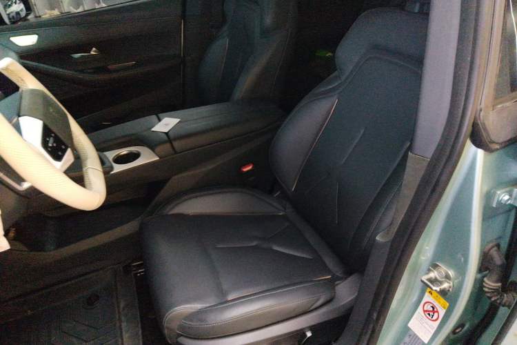 Used Deepal SL03 2022 1.5L 1200 Extended-Range Version Left Front Seat