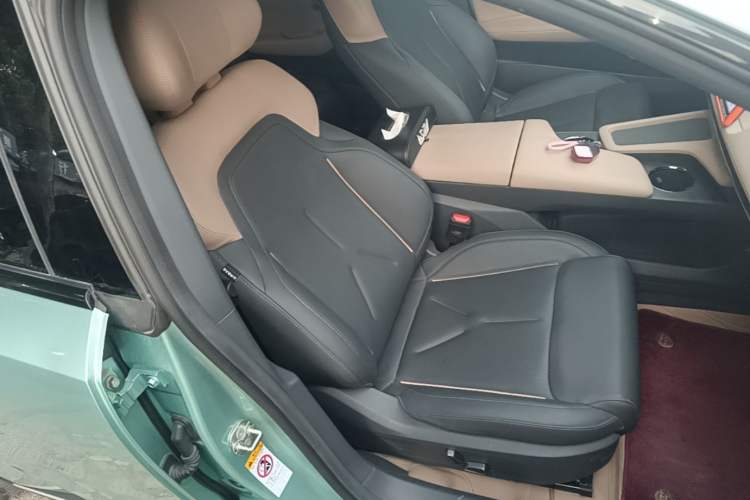 Used Deepal SL03 2022 1.5L 1200 Extended-Range Version Right Front Seat