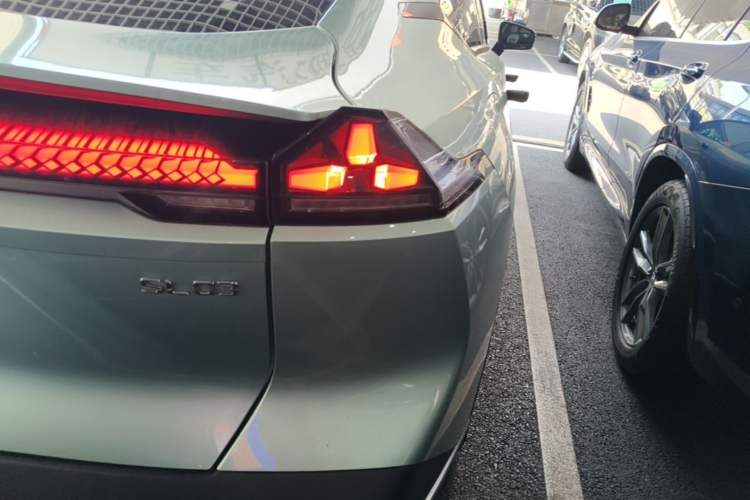 Used Deepal SL03 2022 1.5L 1200 Extended-Range Version Right Rear Taillight