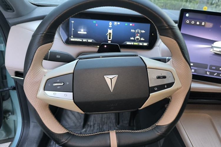 Used Deepal SL03 2022 705 Pure Electric Version Steering Wheel