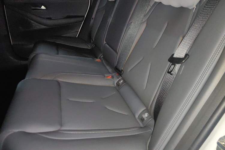 Used Deepal SL03 2022 1.5L 1200 Extended-Range Version Left Rear Seat