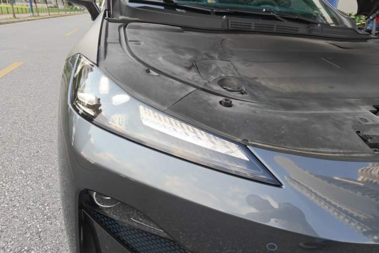 Used Deepal SL03 2022 1.5L 1200 Extended-Range Version Right Front Headlight