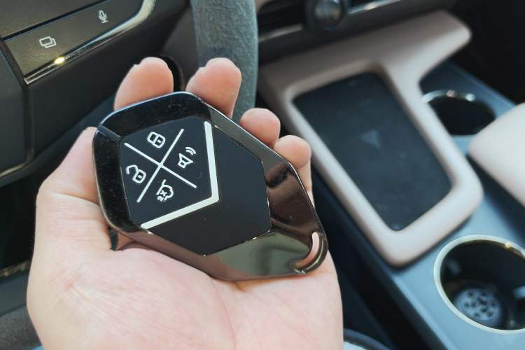 Used Deepal SL03 2022 1.5L 1200 Extended-Range Version Vehicle Key