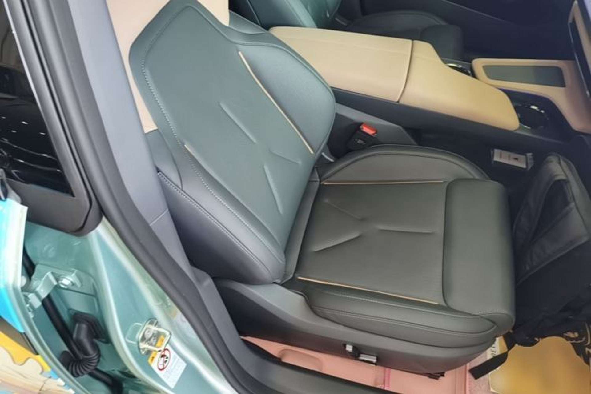 Used Deepal SL03 2022 1.5L 1200 Extended-Range Version Right Front Seat