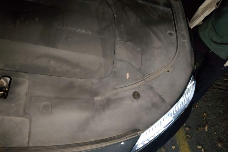 Used Deepal SL03 2022 1.5L 1200 Extended-Range Version Engine Bay Left