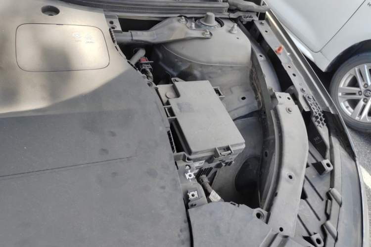 Used Deepal SL03 2022 1.5L 1200 Extended-Range Version Engine Bay Left