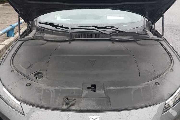 Used Deepal SL03 2022 1.5L 1200 Extended-Range Version Engine Bay