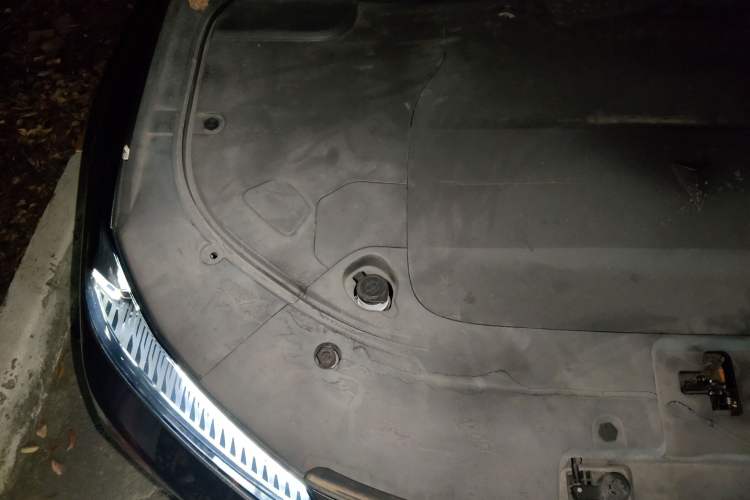 Used Deepal SL03 2022 1.5L 1200 Extended-Range Version Engine Bay Right