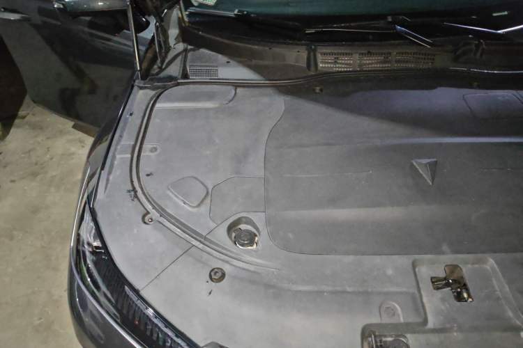 Used Deepal SL03 2022 1.5L 1200 Extended-Range Version Engine Bay Right
