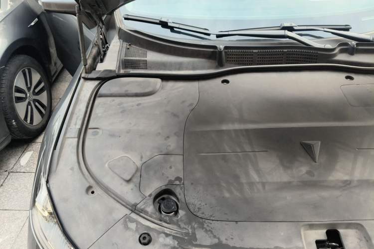 Used Deepal SL03 2022 1.5L 1200 Extended-Range Version Engine Bay Right