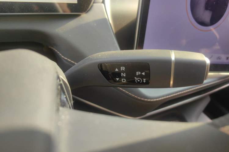 Used Deepal SL03 2022 1.5L 1200 Extended-Range Version Gear Lever