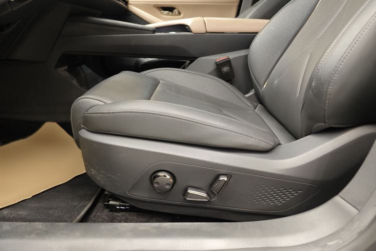 Used Deepal SL03 2022 1.5L 1200 Extended-Range Version Interior 11