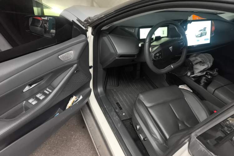 Used Deepal SL03 2022 1.5L 1200 Extended-Range Version Interior 3