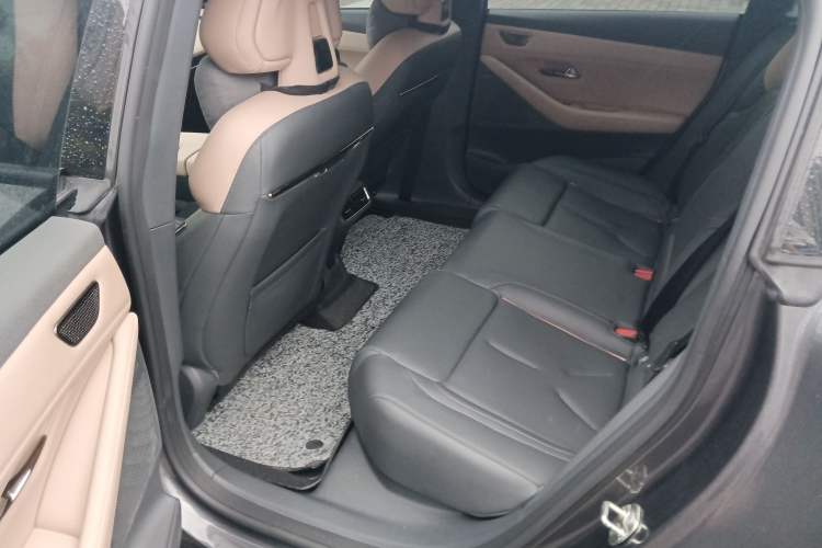 Used Deepal SL03 2022 1.5L 1200 Extended-Range Version Left Rear Seat