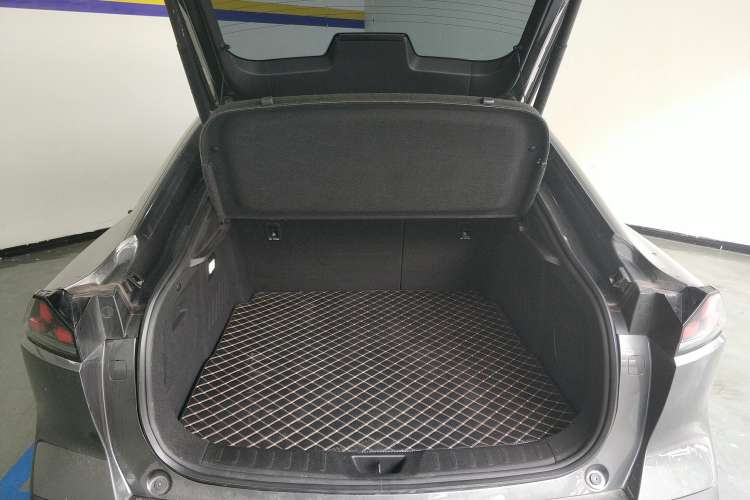 Used Deepal SL03 2022 515 Pure Electric Version Trunk