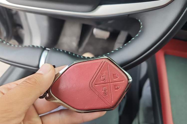 Used Deepal SL03 2022 1.5L 1200 Extended-Range Version Vehicle Key
